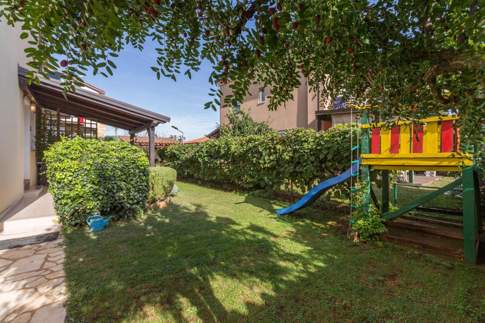 Trbovic Apartments Peaceful Stay With Free Parking, Pet-Friendly, And Bike Storage In Umago Esterno foto