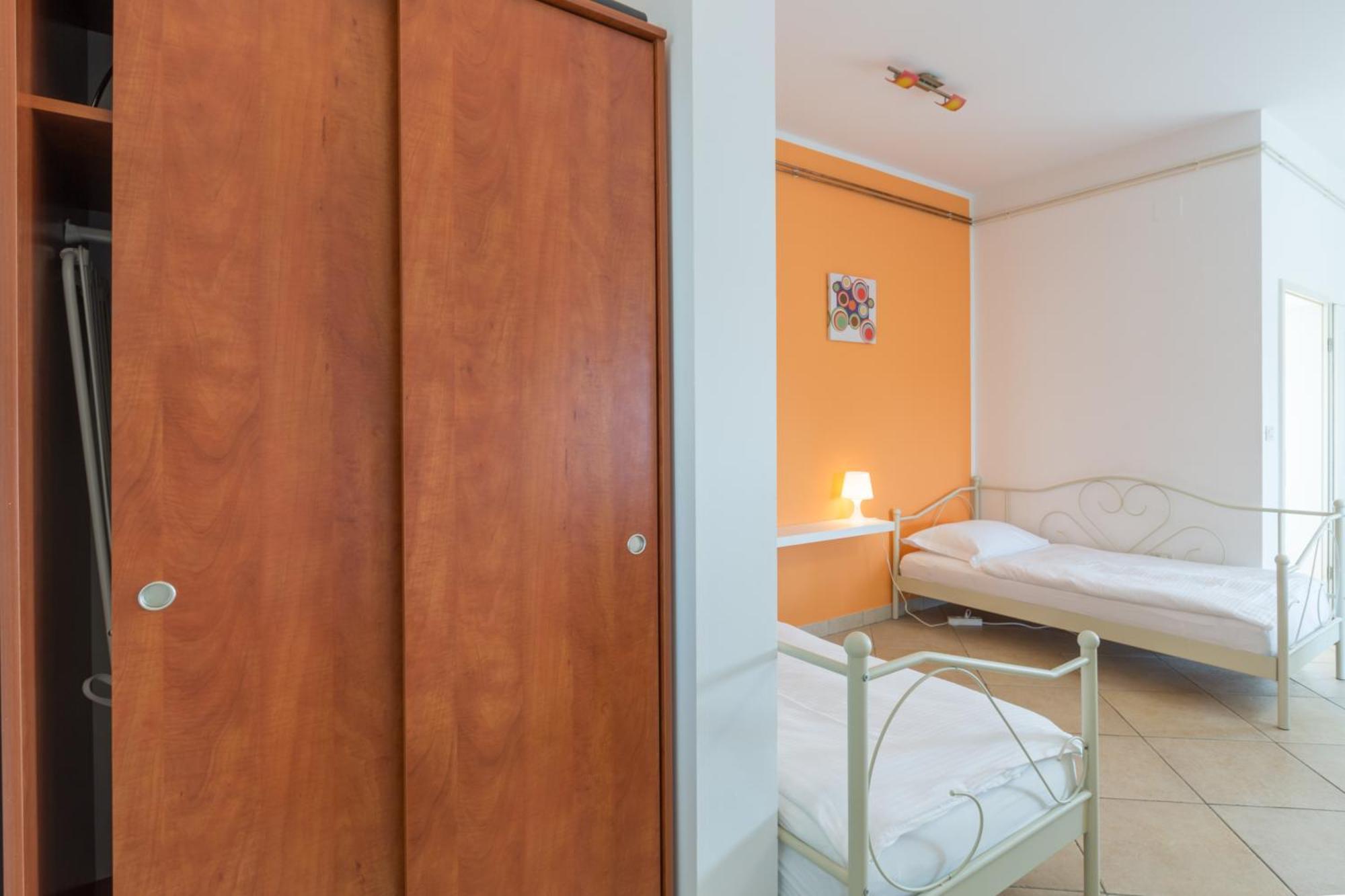 Trbovic Apartments Peaceful Stay With Free Parking, Pet-Friendly, And Bike Storage In Umago Esterno foto