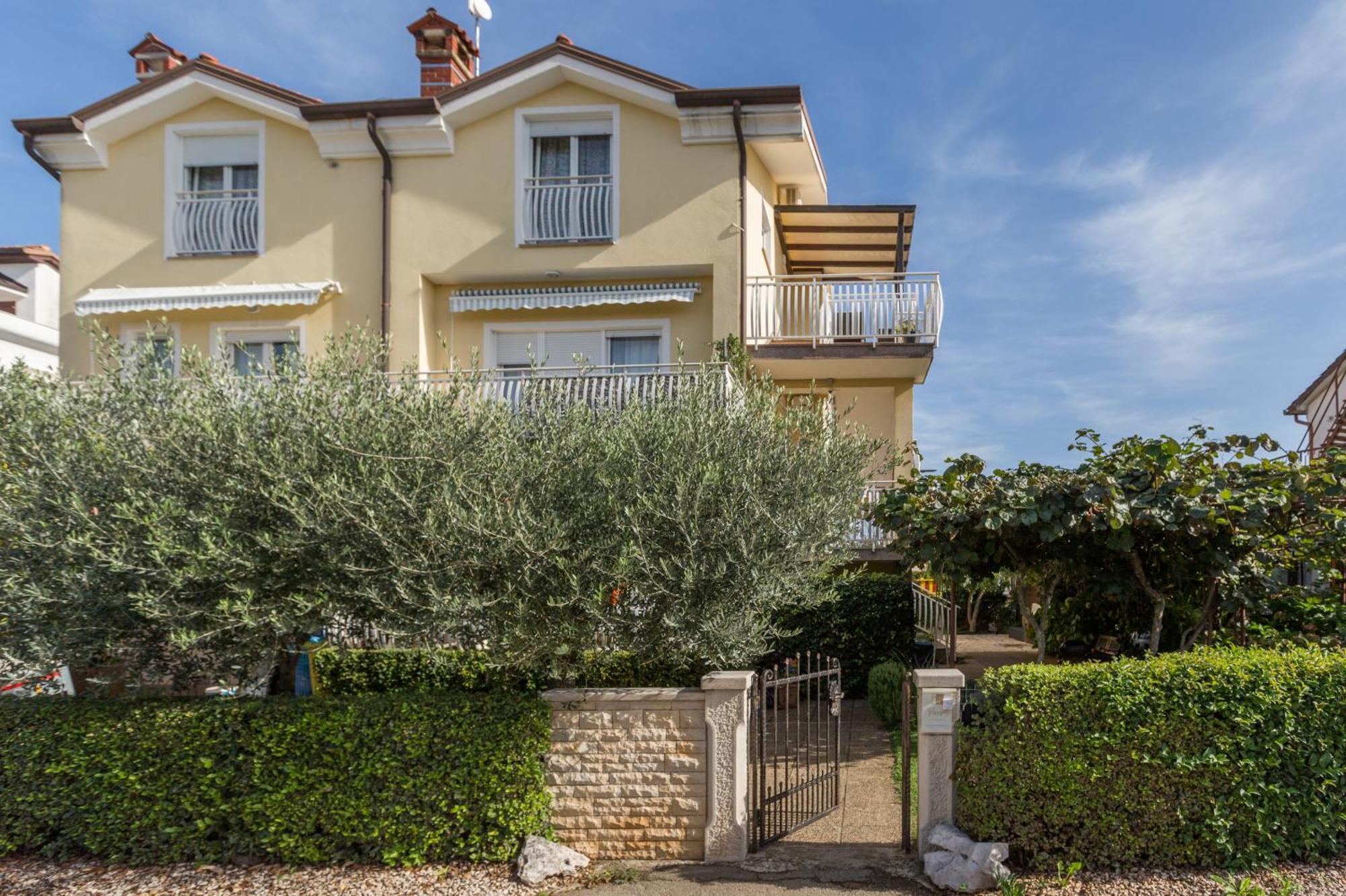 Trbovic Apartments Peaceful Stay With Free Parking, Pet-Friendly, And Bike Storage In Umago Esterno foto
