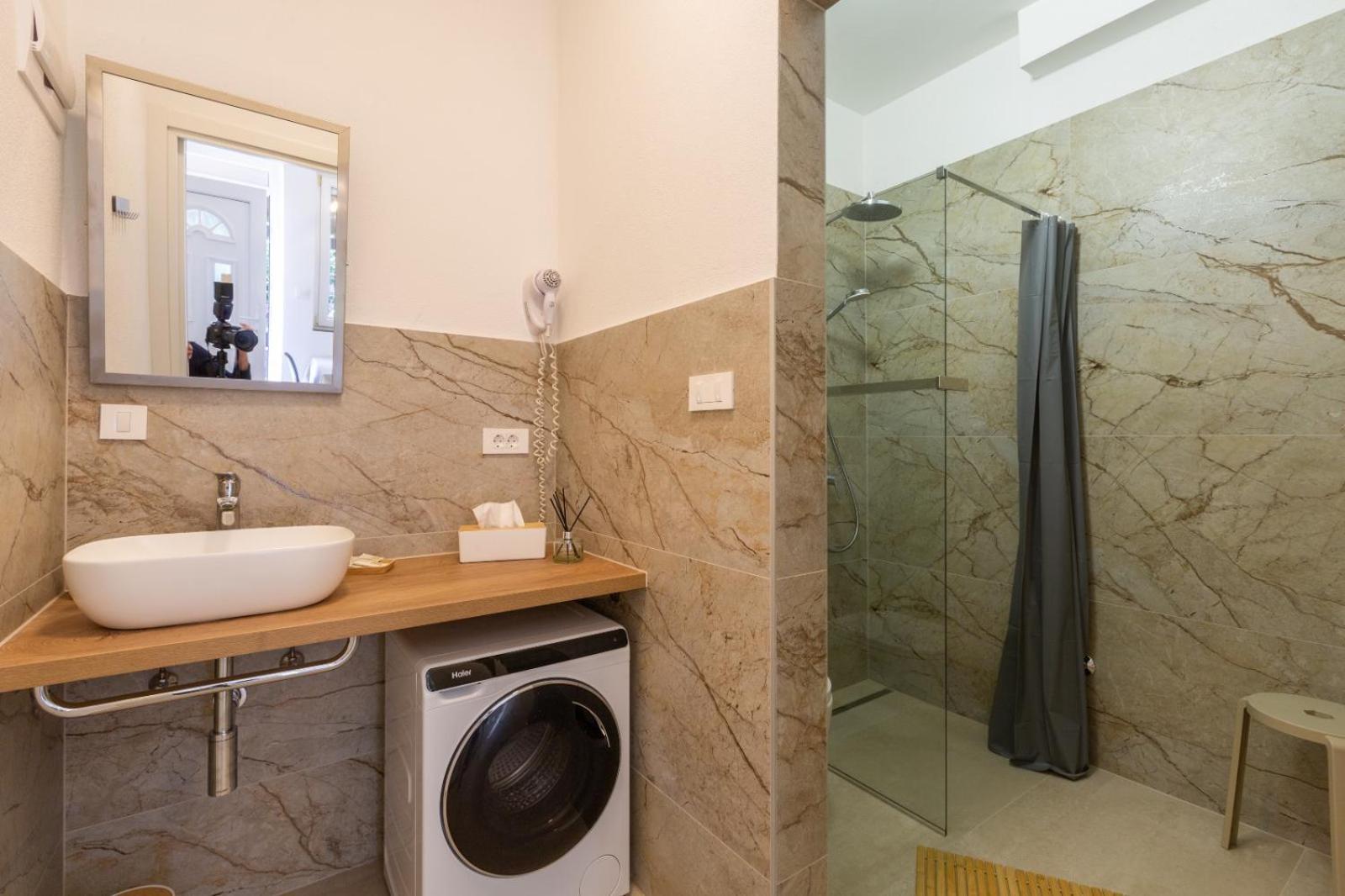 Trbovic Apartments Peaceful Stay With Free Parking, Pet-Friendly, And Bike Storage In Umago Esterno foto