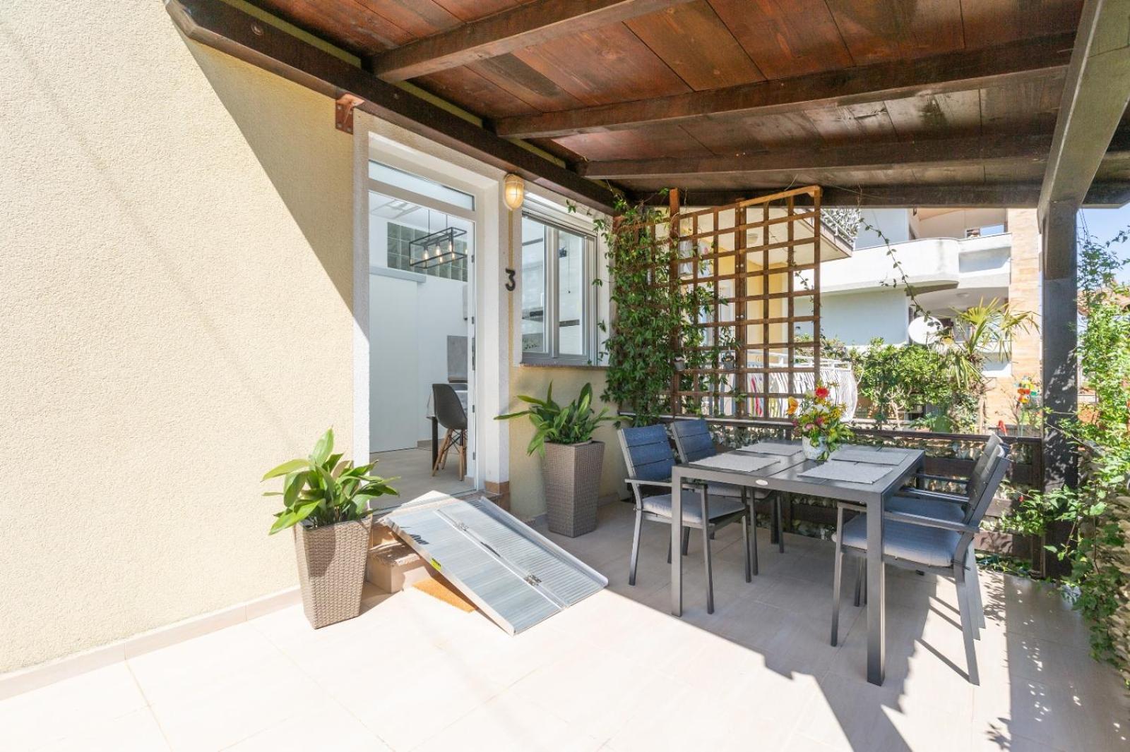 Trbovic Apartments Peaceful Stay With Free Parking, Pet-Friendly, And Bike Storage In Umago Esterno foto